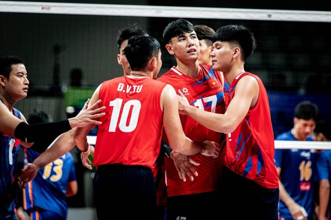 Đội tuyển bóng chuyền nam Việt Nam thua đáng tiếc trước Thái Lan - Ảnh 1. Đội tuyển bóng chuyền nam Việt Nam thua đáng tiếc trước Thái Lan - Ảnh 1.