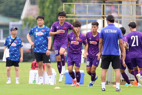 U22 Việt Nam dành nhiều thời gian để... thấu hiểu nhau- Ảnh 4. U22 Việt Nam dành nhiều thời gian để... thấu hiểu nhau- Ảnh 4.
