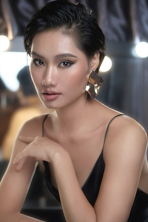 Nhan sắc xinh đẹp của nữ diễn viên được cho là 'chị em thất lạc' của Diễm My 9X- Ảnh 1. Nhan sắc xinh đẹp của nữ diễn viên được cho là 'chị em thất lạc' của Diễm My 9X - Ảnh 1.