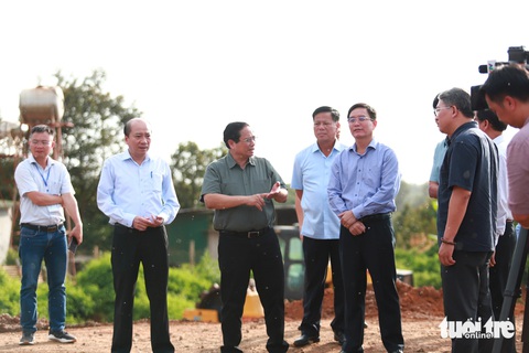 Thủ tướng phát động 500 ngày đêm hoàn thành 3.000km cao tốc - Ảnh 4. Thủ tướng phát động 500 ngày đêm hoàn thành 3.000km cao tốc - Ảnh 4.