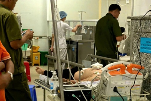 Điều tra án mạng nghi nam thanh niên đâm chết bạn gái rồi tự sát- Ảnh 1. Điều tra án mạng nghi nam thanh niên đâm chết bạn gái rồi tự sát- Ảnh 1.
