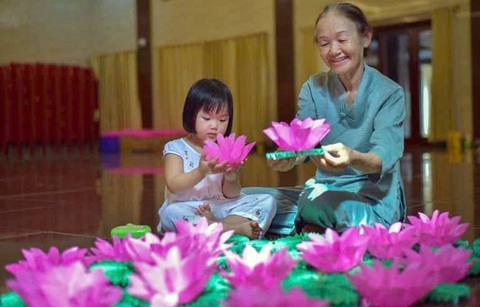 Báo hiếu không có mùa - Ảnh 1. Báo hiếu không có mùa - Ảnh 1.