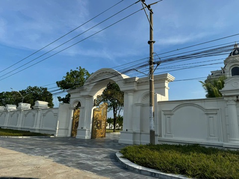 Xây dựng phương án cưỡng chế 'biệt phủ' của đại gia khoáng sản ở Bình Thuận- Ảnh 1. Xây dựng phương án cưỡng chế 'biệt phủ' của đại gia khoáng sản ở Bình Thuận- Ảnh 1.