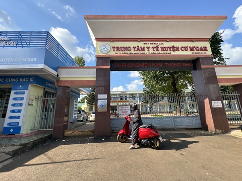 Sở Y tế Đắk Lắk chỉ đạo chi trả phụ cấp ưu đãi nghề đúng quy định - Ảnh 1. Vụ bỗng dưng bị cắt 10% phụ cấp ưu đãi nghề y: Yêu cầu chi trả đúng quy định - Ảnh 1.