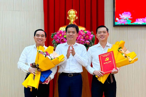 Ông Huỳnh Quang Hưng thôi giữ chức phó bí thư Thành ủy Phú Quốc - Ảnh 2.