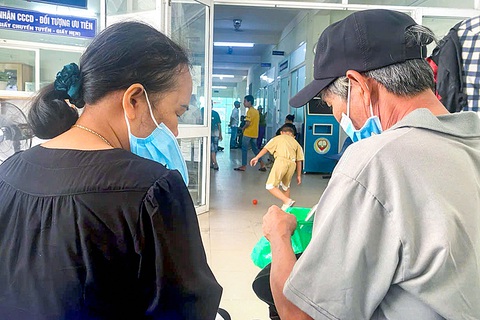 Vì sao Bệnh viện Tâm thần Đà Nẵng thiếu thuốc concerta? - Ảnh 1. Vì sao Bệnh viện Tâm thần Đà Nẵng thiếu thuốc concerta? - Ảnh 2.