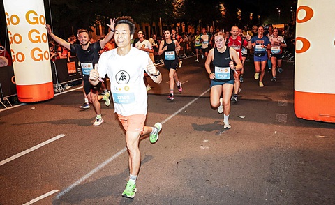 Giải chạy cuộc đời của kiến trúc sư người Việt tại Olympic Paris - Ảnh 1. Giải chạy cuộc đời của kiến trúc sư người Việt tại Olympic Paris - Ảnh 1.