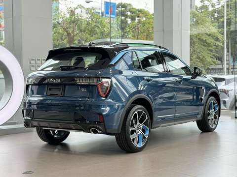 Lynk & Co 01 2024 'full option' ở đại lý: Giá 1,1 tỉ, thêm công nghệ an toàn đấu Mazda CX-5- Ảnh 7. Lynk & Co 01 2024 'full option' ở đại lý: Giá 1,1 tỉ, thêm công nghệ an toàn đấu Mazda CX-5- Ảnh 7.