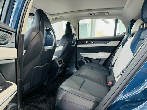 Lynk & Co 01 2024 'full option' ở đại lý: Giá 1,1 tỉ, thêm công nghệ an toàn đấu Mazda CX-5- Ảnh 5. Lynk & Co 01 2024 'full option' ở đại lý: Giá 1,1 tỉ, thêm công nghệ an toàn đấu Mazda CX-5- Ảnh 5.