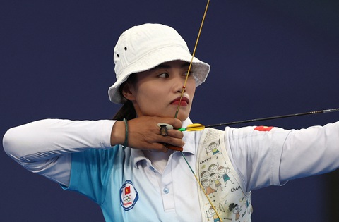 Cung thủ Đỗ Thị Ánh Nguyệt chưa thể cải thiện thành tích tại Olympic 2024 - Ảnh: REUTERS Cung thủ Ánh Nguyệt chưa thể cải thiện thành tích tại Olympic 2024- Ảnh 1.