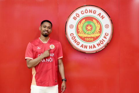 Jason Quang Vinh Pendant từng khoác áo U16, U18 Pháp và có mẹ là người Việt Nam - Ảnh: CAHNFC Jason Quang Vinh muốn cạnh tranh suất ở đội tuyển Việt Nam- Ảnh 1.