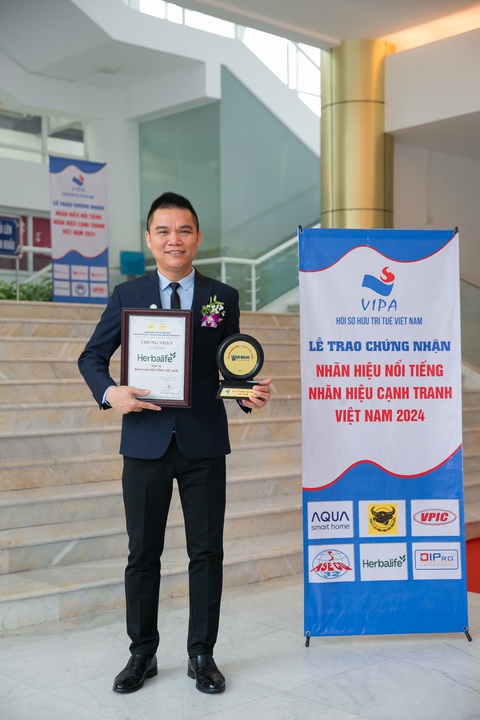Các kênh thông tin chính thức của Herbalife Việt Nam- Ảnh 3. Ông Nguyễn Thành Đạt - Giám Đốc Truyền Thông Cty TNHH MTV Herbalife Việt Nam tại buổi lễ