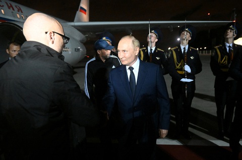 Tin tức thế giới 2-8: Ông Putin đón tù nhân phương Tây phóng thích; Hezbollah trả đũa Israel- Ảnh 1. Tin tức thế giới 2-8: Ông Putin đón tù nhân phương Tây phóng thích; Hezbollah trả đũa Israel- Ảnh 1.