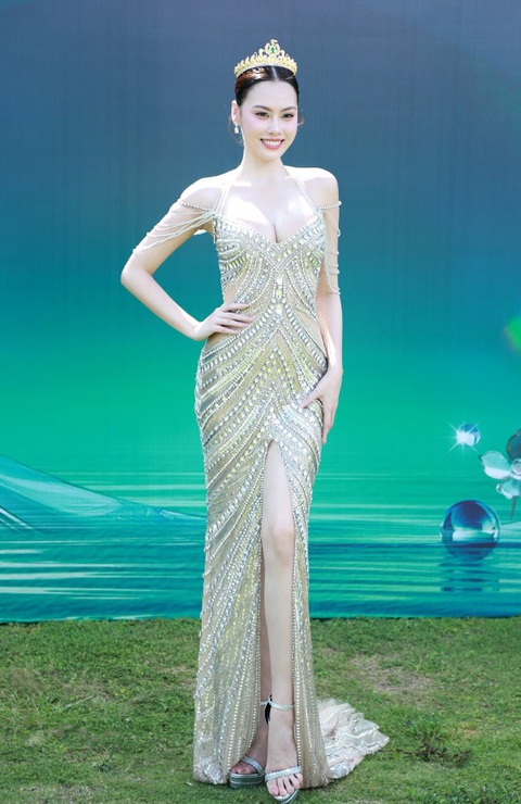 Mỹ nhân đua nhau khoe sắc trên thảm đỏ công bố vương miện Miss Grand Vietnam 2024- Ảnh 7. Mỹ nhân đua nhau khoe sắc trên thảm đỏ công bố vương miện Miss Grand Vietnam 2024- Ảnh 7.