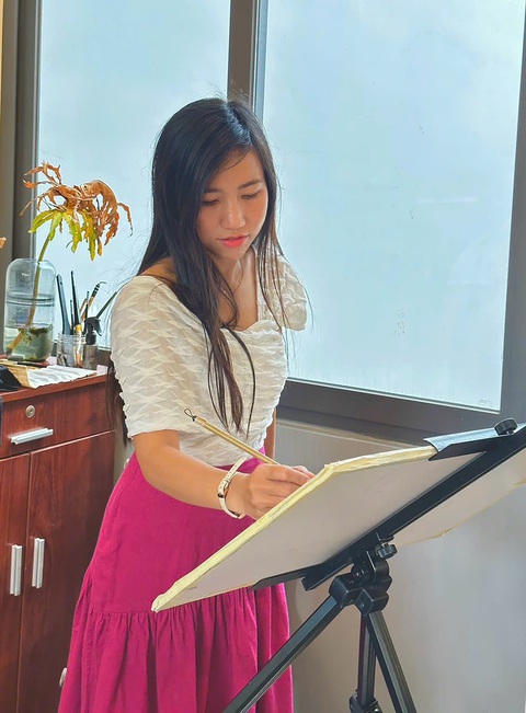 Bán đấu giá bộ tranh Thao thức Trường Sa được hơn 1 tỉ đồng gây quỹ - Ảnh 4. Bán đấu giá bộ tranh Thao thức Trường Sa được hơn 1 tỉ đồng gây quỹ - Ảnh 4.