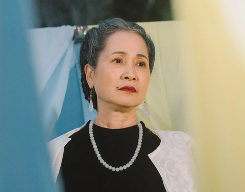 Hạnh phúc bị đánh cắp: Xem phim thương Thủy Phạm! - Ảnh 3. Hạnh phúc bị đánh cắp: Xem phim thương Thủy Phạm ghê! - Ảnh 3.