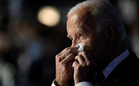 Ông Biden khóc tại Đại hội Đảng Dân chủ - Ảnh 1.
