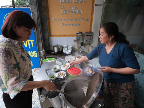 Doanh thu 280.000 đồng/ngày đã phải nộp thuế: Người buôn bán nhỏ 'méo mặt' - Ảnh 3. Doanh thu 280.000 đồng/ngày đã phải nộp thuế: Người buôn bán nhỏ 'méo mặt' - Ảnh 2.