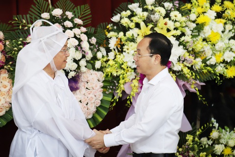 Thủ tướng phân công Bí thư Cần Thơ viếng giáo sư Võ Tòng Xuân- Ảnh 1. Thủ tướng phân công Bí thư Cần Thơ viếng giáo sư Võ Tòng Xuân- Ảnh 1.