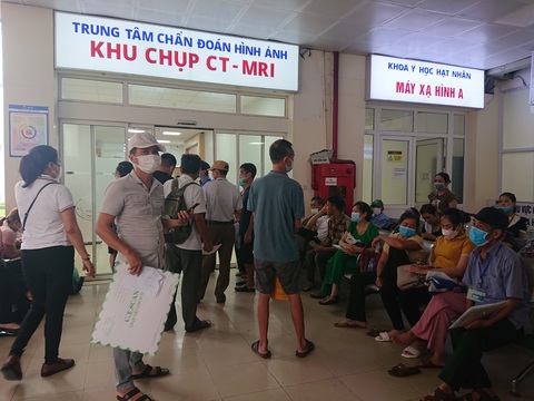 Người tố có tiêu cực tại Bệnh viện K nói gì? - Ảnh 1. Người tố có tiêu cực tại Bệnh viện K nói gì? - Ảnh 1.