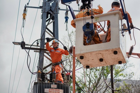 EVNCPC chủ động các phương án cấp điện dịp lễ 2-9- Ảnh 4. EVNCPC chủ động các phương án cấp điện dịp lễ 2-9- Ảnh 4.