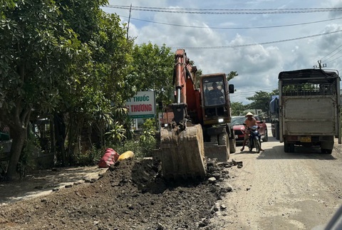 Quảng Nam: Giải quyết kịp thời khó khăn, vướng mắc dự án trọng điểm- Ảnh 2. Quảng Nam: Giải quyết kịp thời khó khăn, vướng mắc dự án trọng điểm- Ảnh 2.