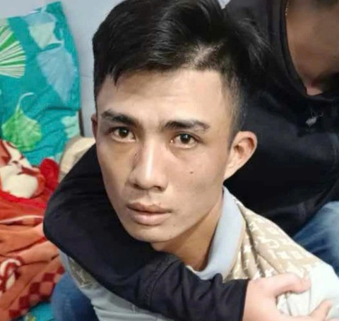 Thua đỏ đen, giả khách mua rồi cướp tiệm vàng- Ảnh 1. Thua đỏ đen, giả khách mua rồi cướp tiệm vàng - Ảnh 1.