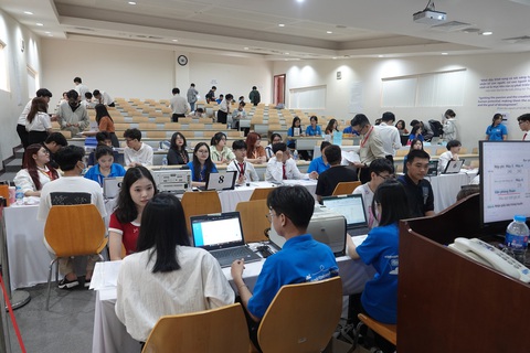Trường đại học Quốc tế buộc thí sinh phải nhập học sớm?- Ảnh 1. Trường đại học Quốc tế buộc thí sinh phải nhập học sớm?- Ảnh 1.