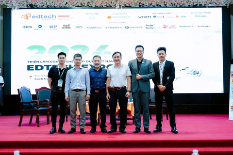 Samsung giới thiệu loạt giải pháp công nghệ giáo dục tại EdTech EXPO 2024- Ảnh 1. Samsung giới thiệu loạt giải pháp công nghệ giáo dục tại EdTech EXPO 2024- Ảnh 1.