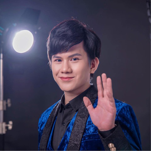 Một đêm thêm 7 hoa hậu và á hậu: 'Nhộn nhạo như game show'- Ảnh 3. Một đêm thêm 7 hoa hậu và á hậu: 'Nhộn nhạo như game show' - Ảnh 3.