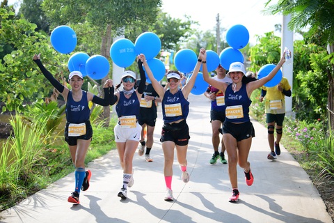 3 chàng trai ngồi xe lăn chinh phục GreenUP Marathon 2024- Ảnh 4. 3 chàng trai ngồi xe lăn chinh phục GreenUP Marathon 2024- Ảnh 4.