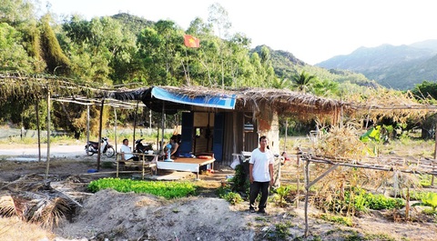 Chủ tịch Khánh Hòa tiếp dân bị thu hồi đất Sông Lô rồi bỏ hoang 22 năm - Ảnh 1.