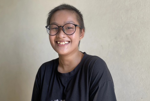 Cô bệnh nhân Bệnh viện Ung bướu được tuyển thẳng vào đại học - Ảnh 1. Cô bệnh nhân Bệnh viện Ung bướu được tuyển thẳng vào đại học - Ảnh 2.