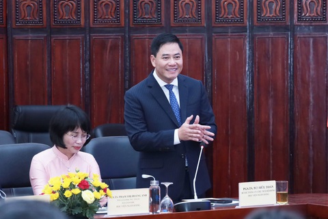 Eximbank ký kết hợp tác toàn diện cùng Học viện ngân hàng - Ảnh 3.