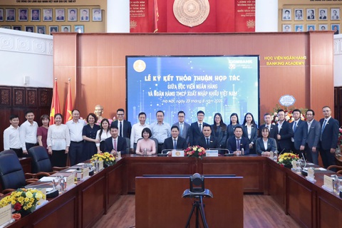 Eximbank ký kết hợp tác toàn diện cùng Học viện ngân hàng - Ảnh 4.
