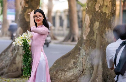 Bộ Nội vụ thống nhất nghỉ Tết Nguyên đán Ất Tỵ 9 ngày liên tiếp - Ảnh 1. Bộ Nội vụ thống nhất nghỉ Tết Nguyên đán Ất Tỵ 9 ngày liên tiếp - Ảnh 1.