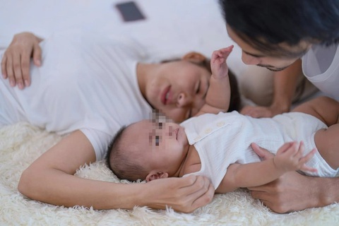 Tranh cãi nghề 'phụ huynh chuyên nghiệp' ở Trung Quốc - Ảnh 2. Tranh cãi nghề 'phụ huynh chuyên nghiệp' ở Trung Quốc - Ảnh 2.