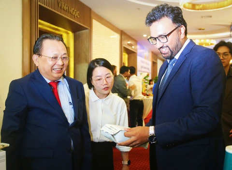 Khách Ấn Độ thích đến Nha Trang tổ chức tiệc cưới - Ảnh 3. Du khách Ấn Độ thích đến Nha Trang làm tiệc cưới - Ảnh 2.