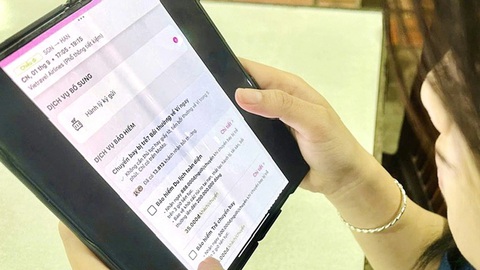 Bảo hiểm bồi thường trễ chuyến bay: Đừng để khách 'chờ được vạ, má đã sưng' - Ảnh 2.
