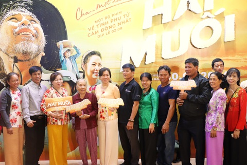 Vũ Thành Vinh phản hồi về cái kết của Quyền Linh trong Hai Muối - Ảnh 5. Vũ Thành Vinh phản hồi về cái kết của Quyền Linh trong Hai Muối - Ảnh 5.