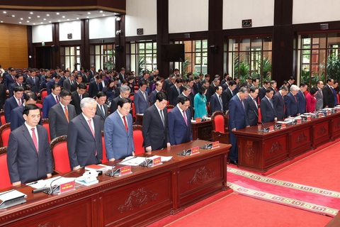 Hội nghị dành một phút mặc niệm Tổng Bí thư Nguyễn Phú Trọng. Ảnh: Trí Dũng - TTXVN Hội nghị dành một phút mặc niệm Tổng Bí thư Nguyễn Phú Trọng - Ảnh: TTXVN