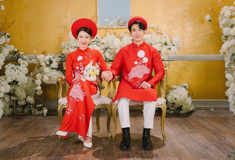 Thúy Ngân, Võ Cảnh rủ nhau uống bia để... quay cảnh nóng - Ảnh 1. Thúy Ngân, Võ Cảnh rủ nhau uống bia để... quay cảnh nóng - Ảnh 1.