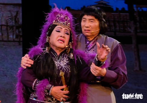 Người tình trên chiến trận khiến khán giả bồi hồi với Minh Vương và Lệ Thủy - Ảnh 1. Người tình trên chiến trận khiến khán giả bồi hồi với Minh Vương và Lệ Thủy - Ảnh 1.