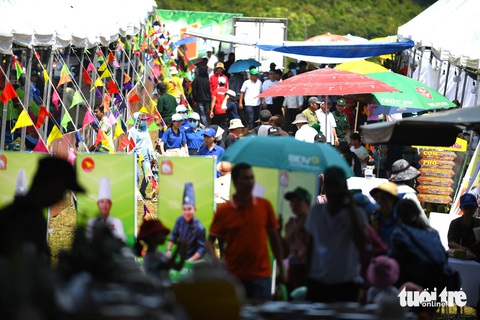 Đánh thức La Vuông - Ảnh 7. Đánh thức cao nguyên xanh La Vuông - Ảnh 6.