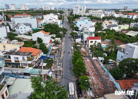 Cận cảnh những dự án đội vốn hàng trăm tỉ ở TP.HCM do chậm giải phóng mặt bằng- Ảnh 6. Do vướng mặt bằng nên vào năm 2023, HĐND TP đã thông qua điều chỉnh chủ trương, tăng thêm 660 tỉ, đẩy tổng vốn lên 2.075 tỉ đồng - Ảnh: CHÂU TUẤN