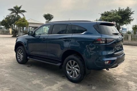 Tin tức giá xe: Isuzu mu-X giảm hơn 200 triệu tại đại lý, rẻ hơn Everest tiêu chuẩn- Ảnh 4. Các bản mu-X không khác biệt lớn về ngoại hình - Ảnh: Đại lý Isuzu