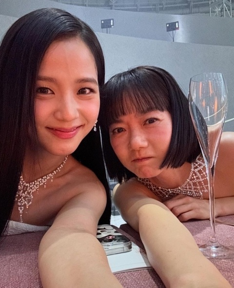 Những tình bạn gây sửng sốt trong showbiz Hàn- Ảnh 3. Jisoo (BlackPink) và Bae Doo Na