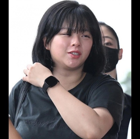 Netizen đòi Jeong Yeon (Twice) ‘nghỉ’ làm thần tượng vì tăng cân- Ảnh 1. Netizen đòi Jeong Yeon (Twice) ‘nghỉ’ làm thần tượng vì tăng cân- Ảnh 1.
