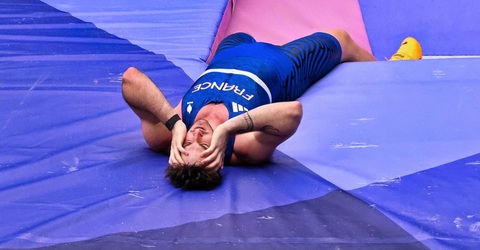 VĐV nhảy sào Pháp được theo dõi ùn ùn dù thất bại ở Olympic- Ảnh 1. Anthony Ammirati sau màn thi đấu thất bại ở Olympic 2024.