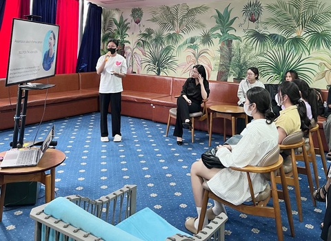 Để tiếng Anh không còn là nỗi lo của sinh viên- Ảnh 3. Để tiếng Anh không còn là nỗi lo của sinh viên- Ảnh 3.